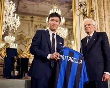 包含又见绝平!国际米兰与曼联鏖战至终场,莱万读秒救主的词条 包含又见绝平!国际米兰与曼联鏖战至终场,莱万读秒救主的词条